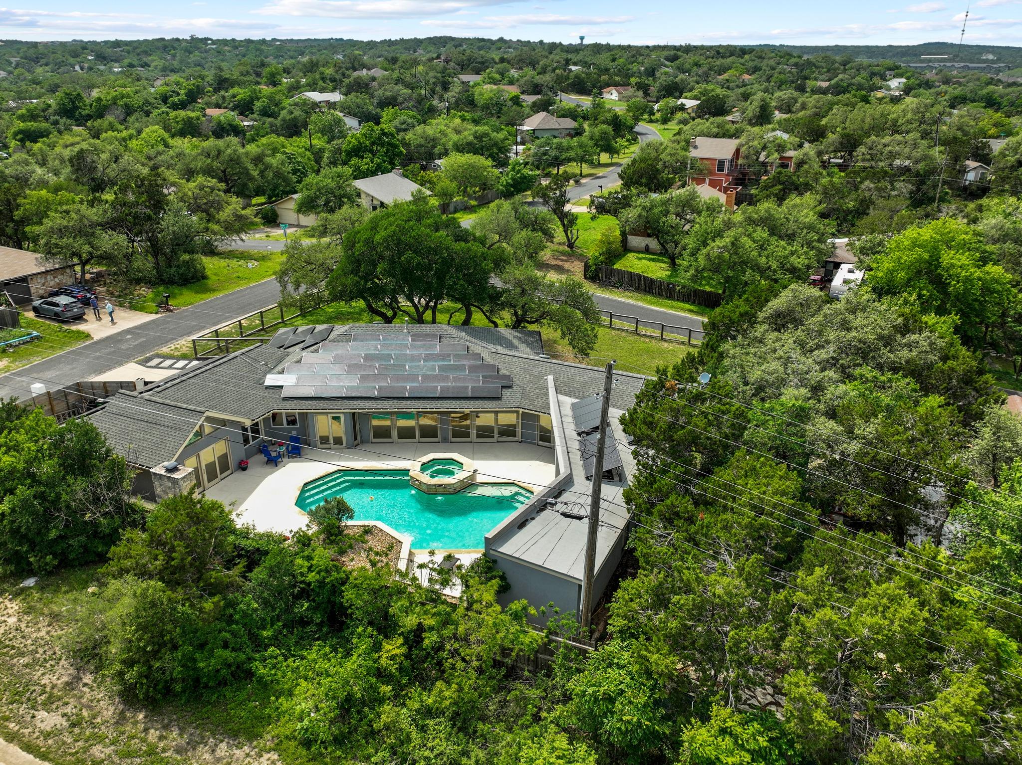 6947 Chinook Dr, Austin, TX 78736