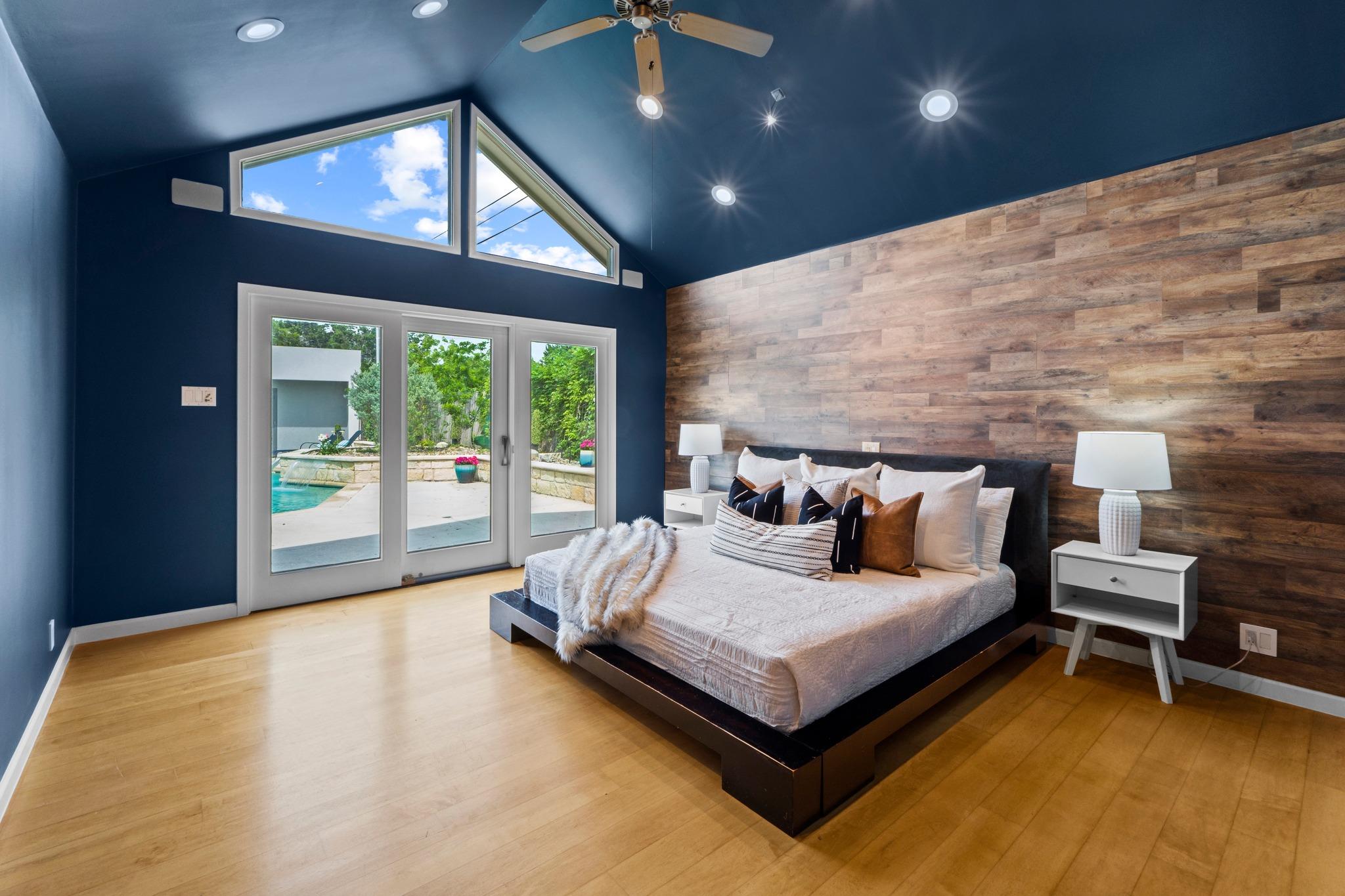 6947 Chinook Dr, Austin, TX 78736