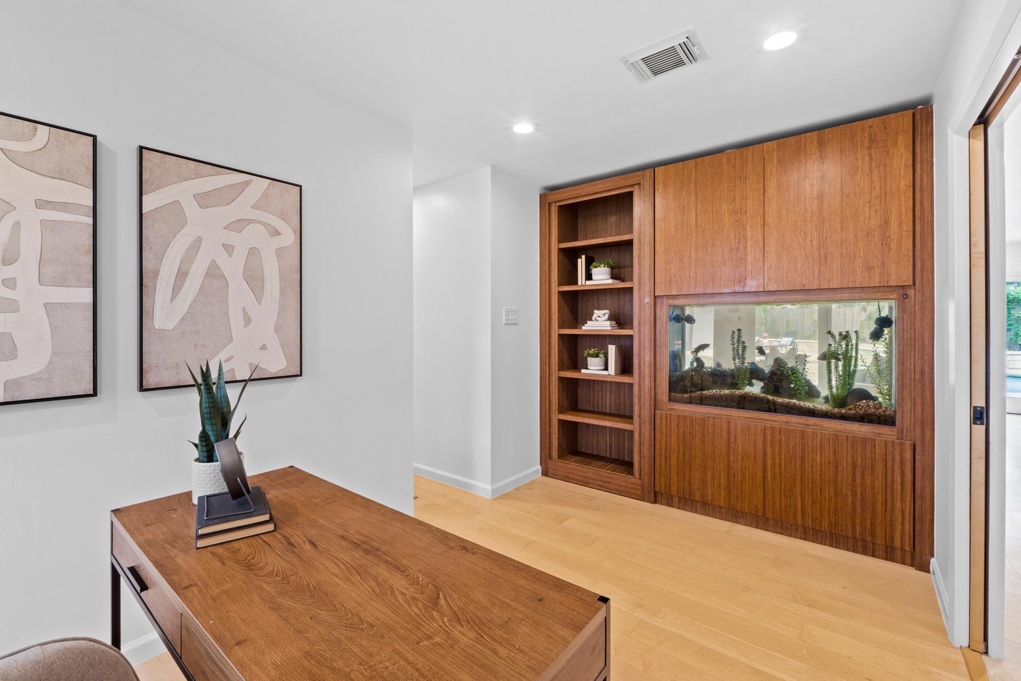 6947 Chinook Dr, Austin, TX 78736