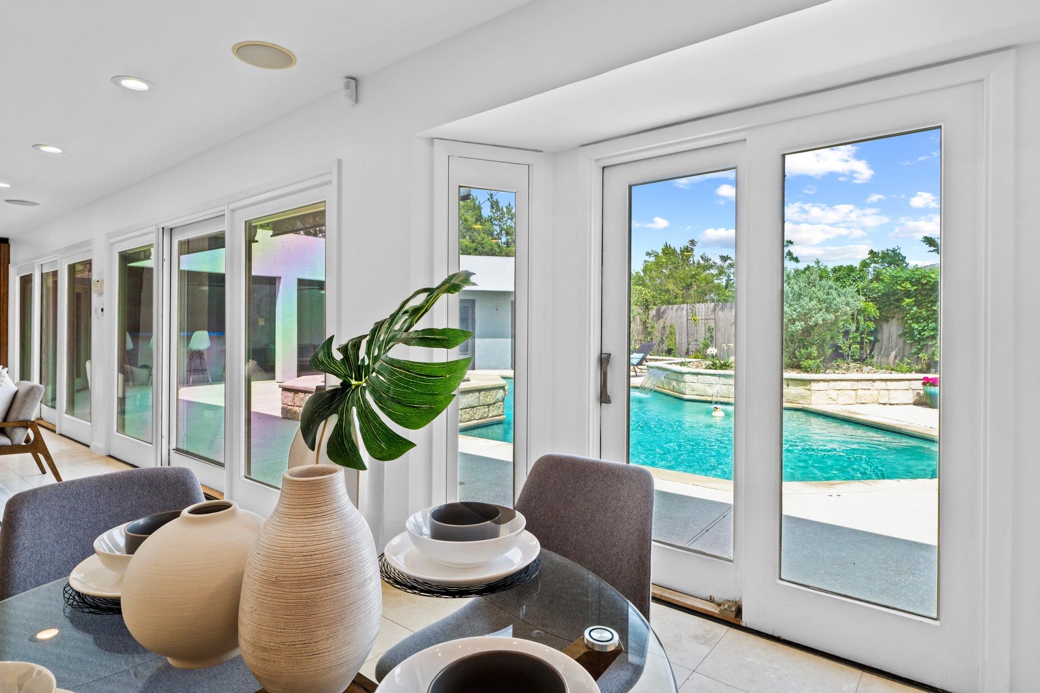 6947 Chinook Dr, Austin, TX 78736