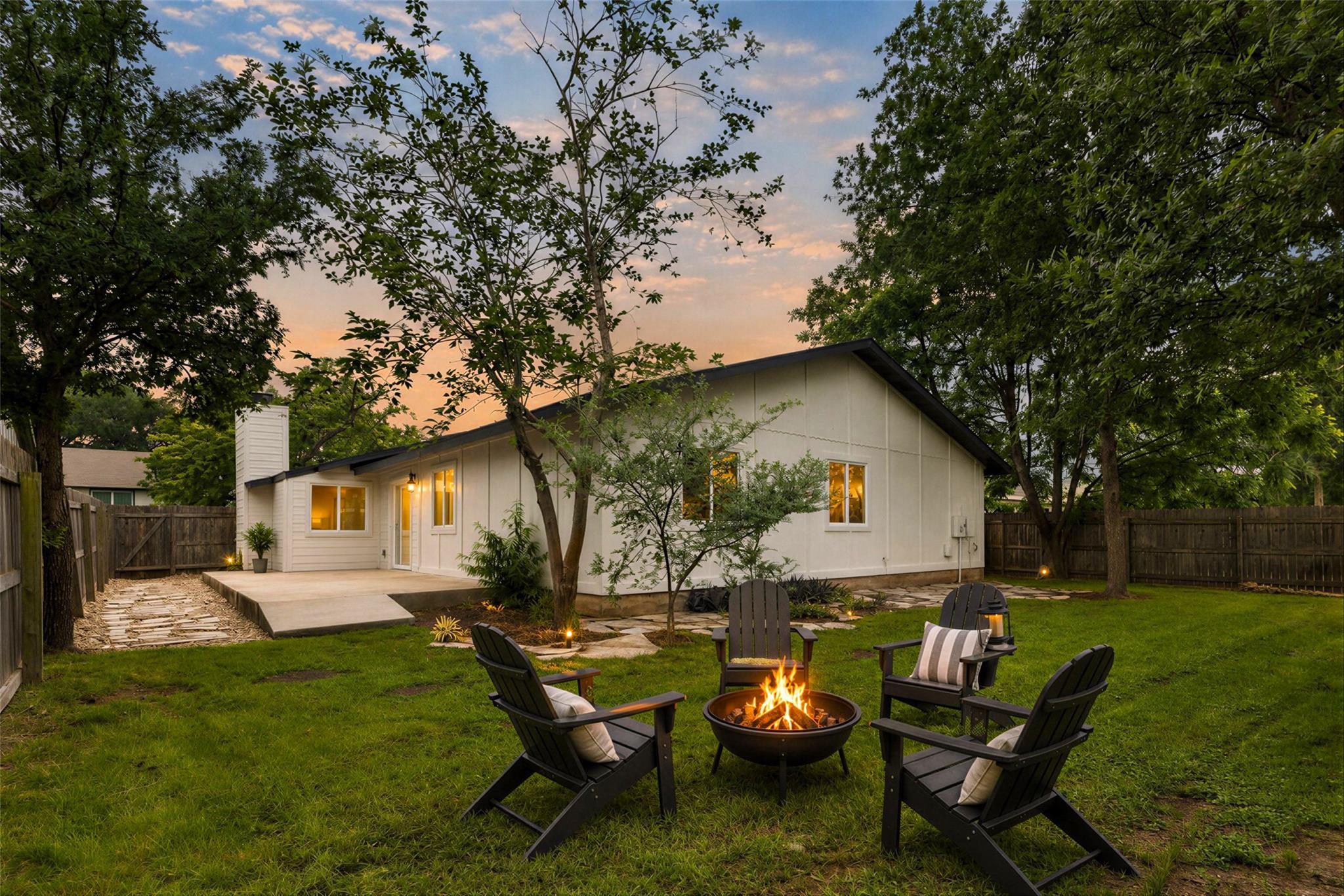3810 Leafield Dr, Austin, TX 78749