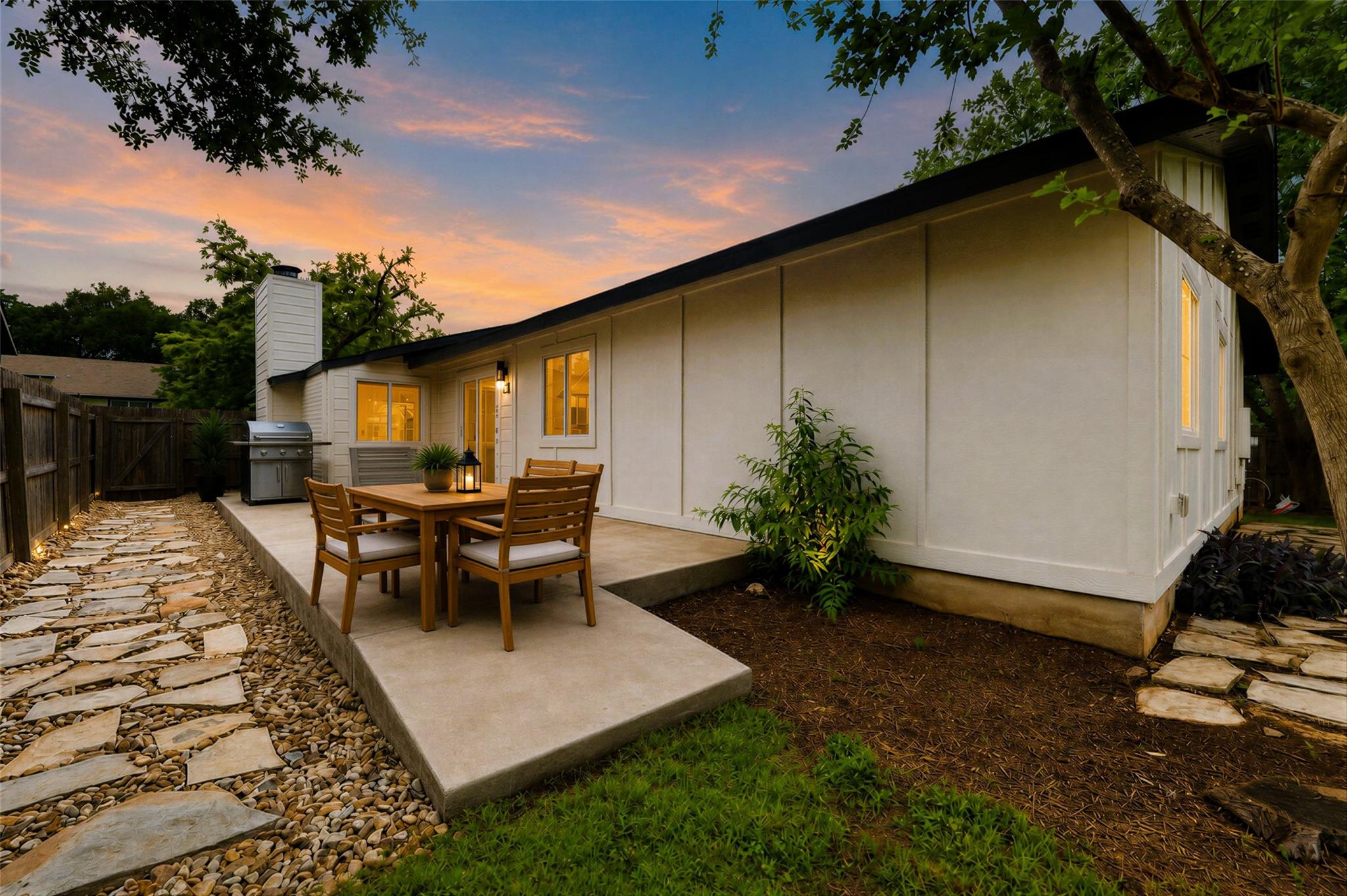 3810 Leafield Dr, Austin, TX 78749
