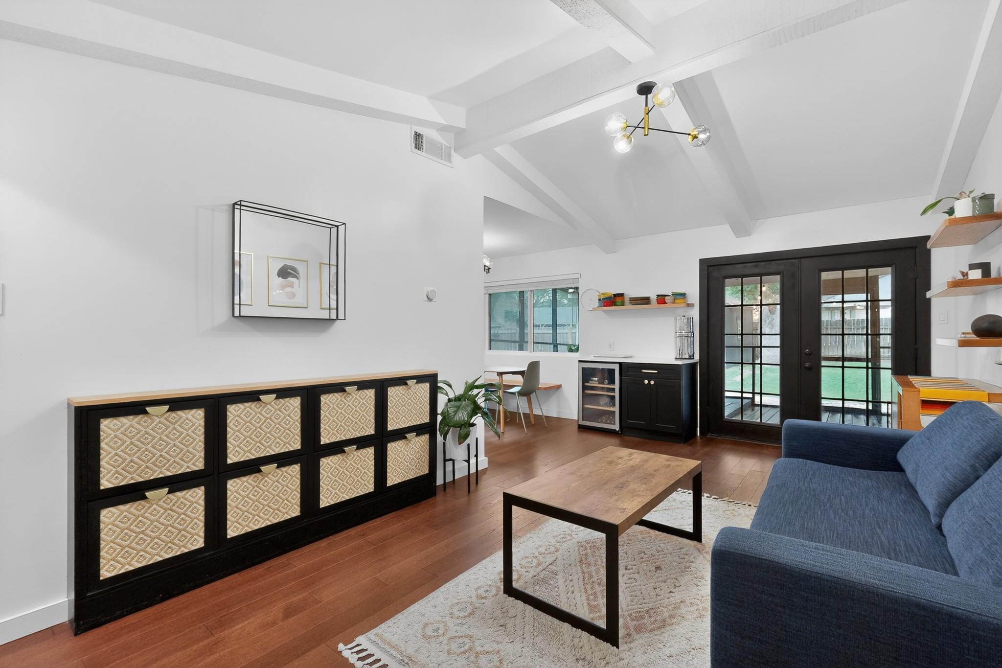 5541 Pine Pl, Austin, TX 78744