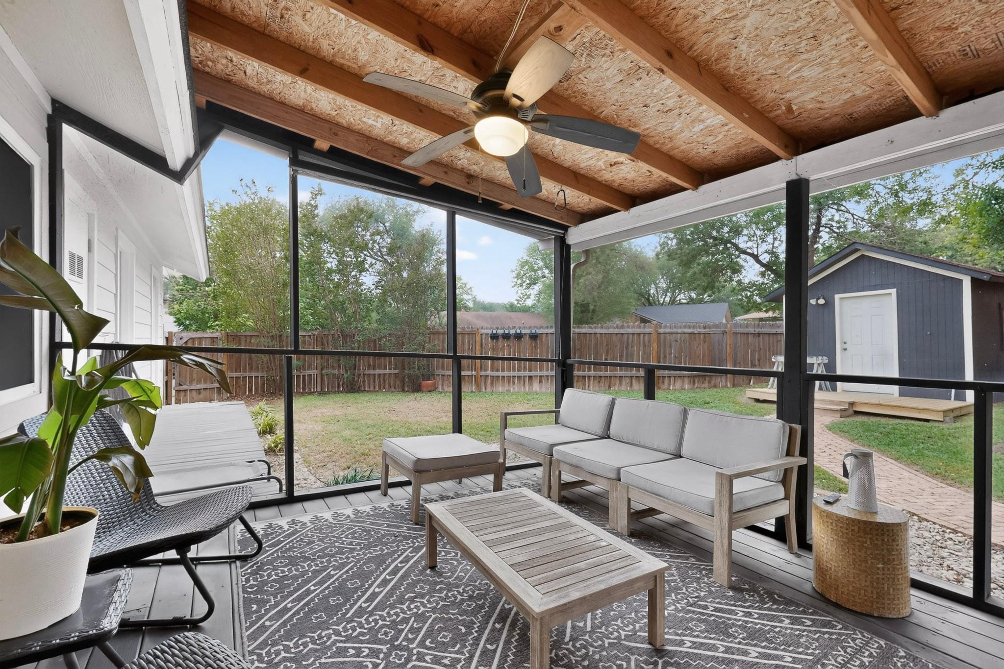 5541 Pine Pl, Austin, TX 78744