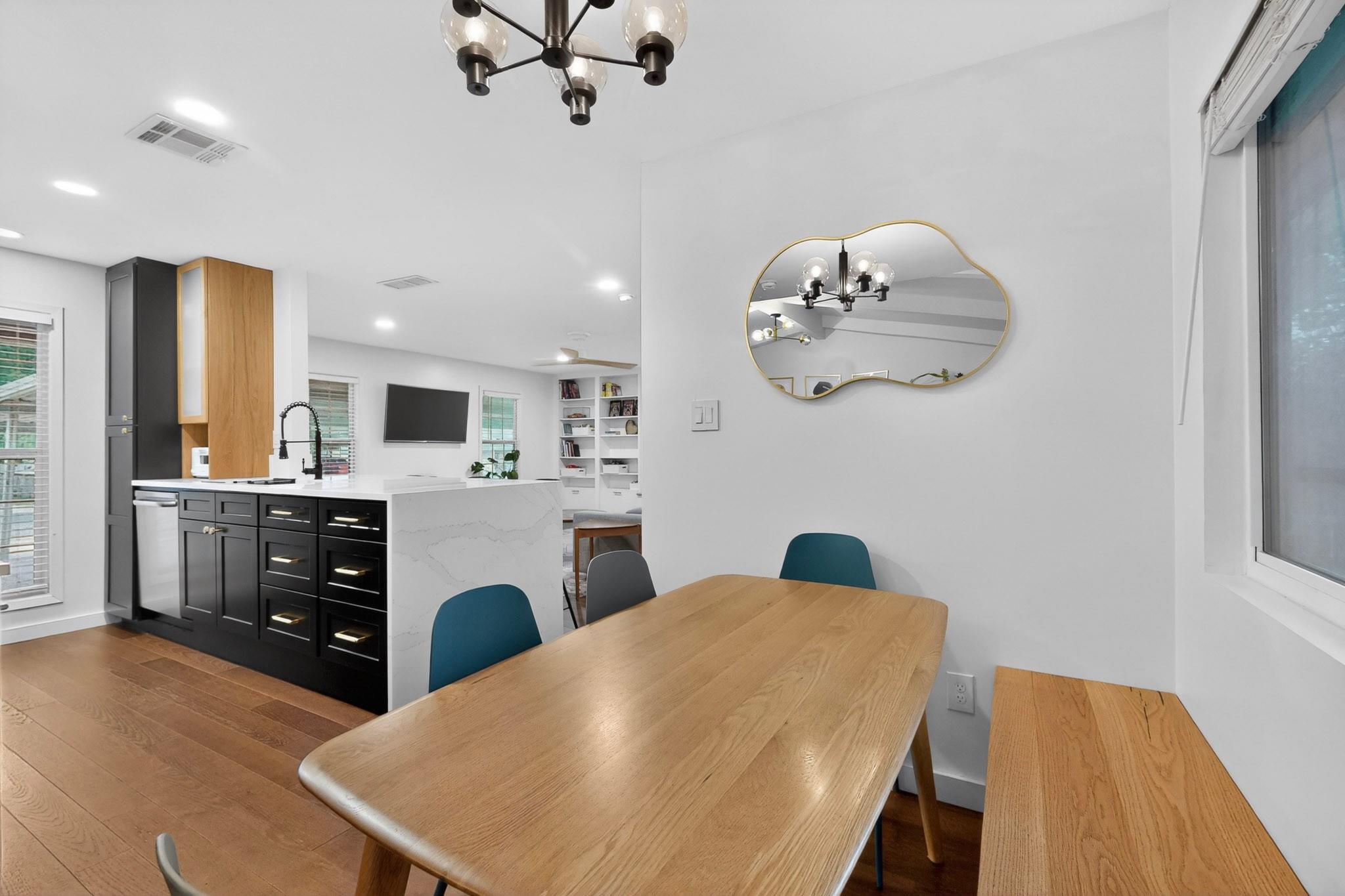 5541 Pine Pl, Austin, TX 78744