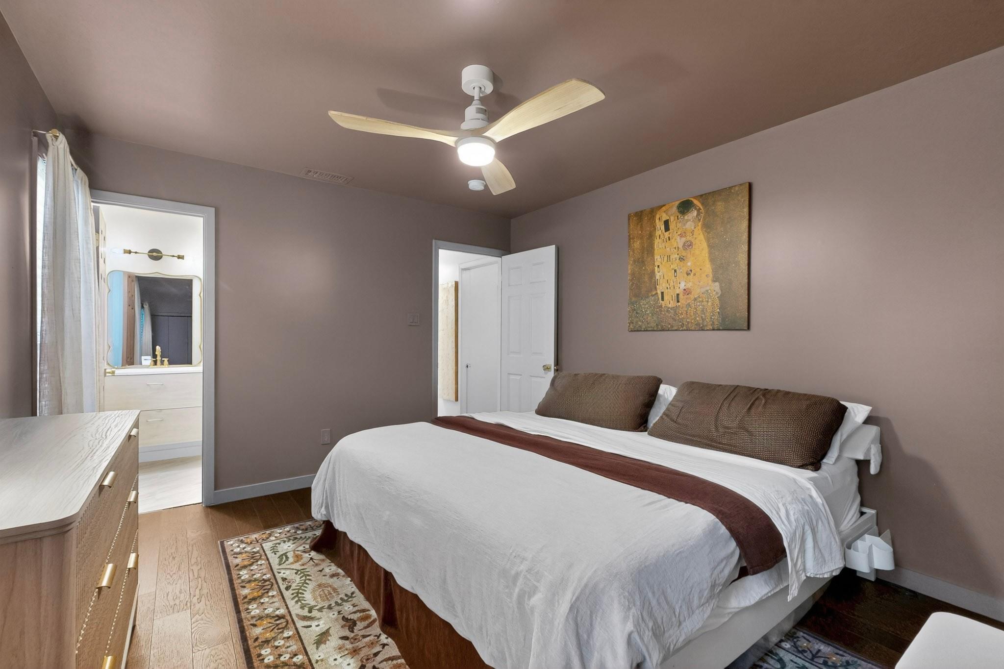 5541 Pine Pl, Austin, TX 78744