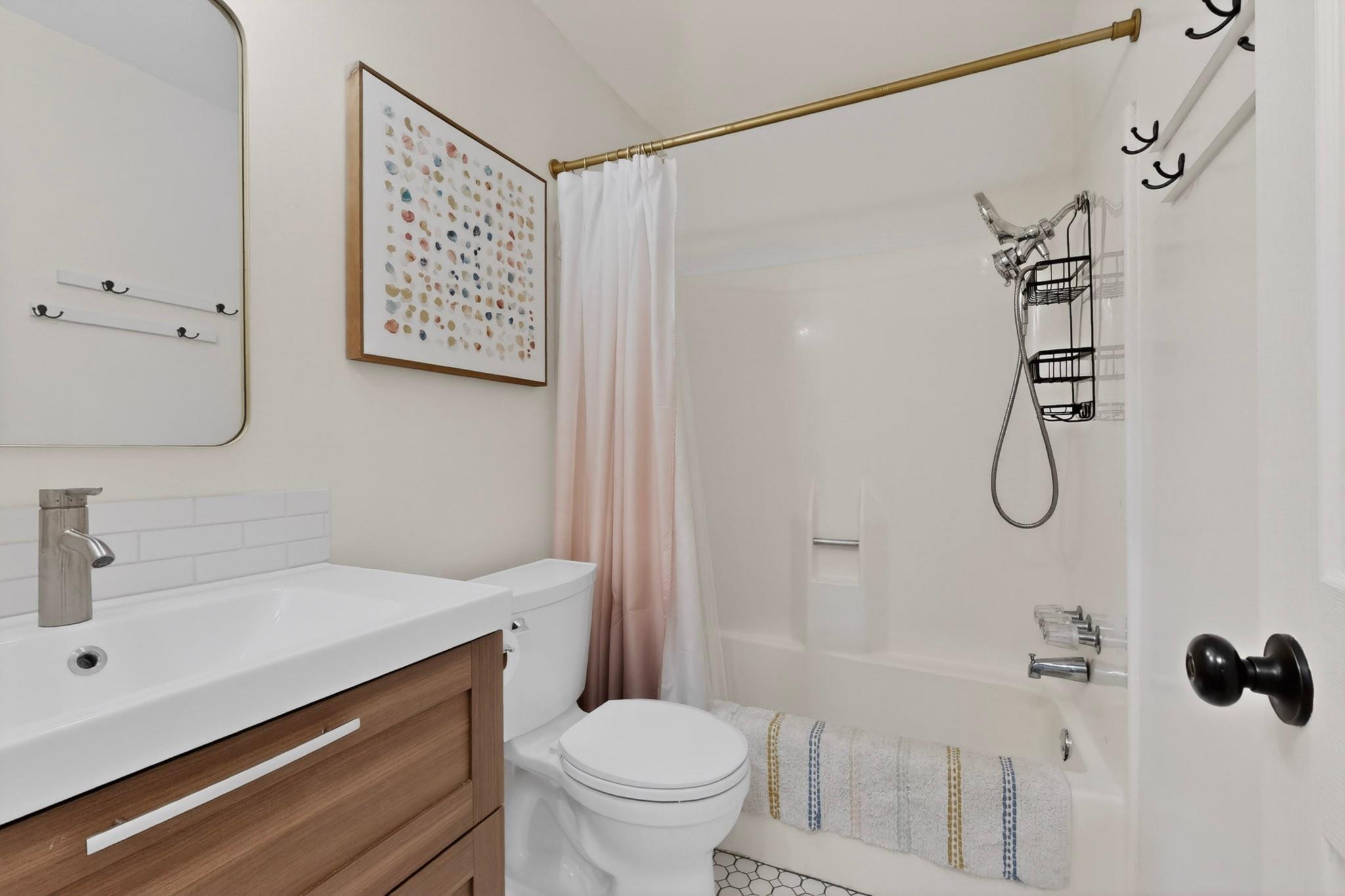 5541 Pine Pl, Austin, TX 78744