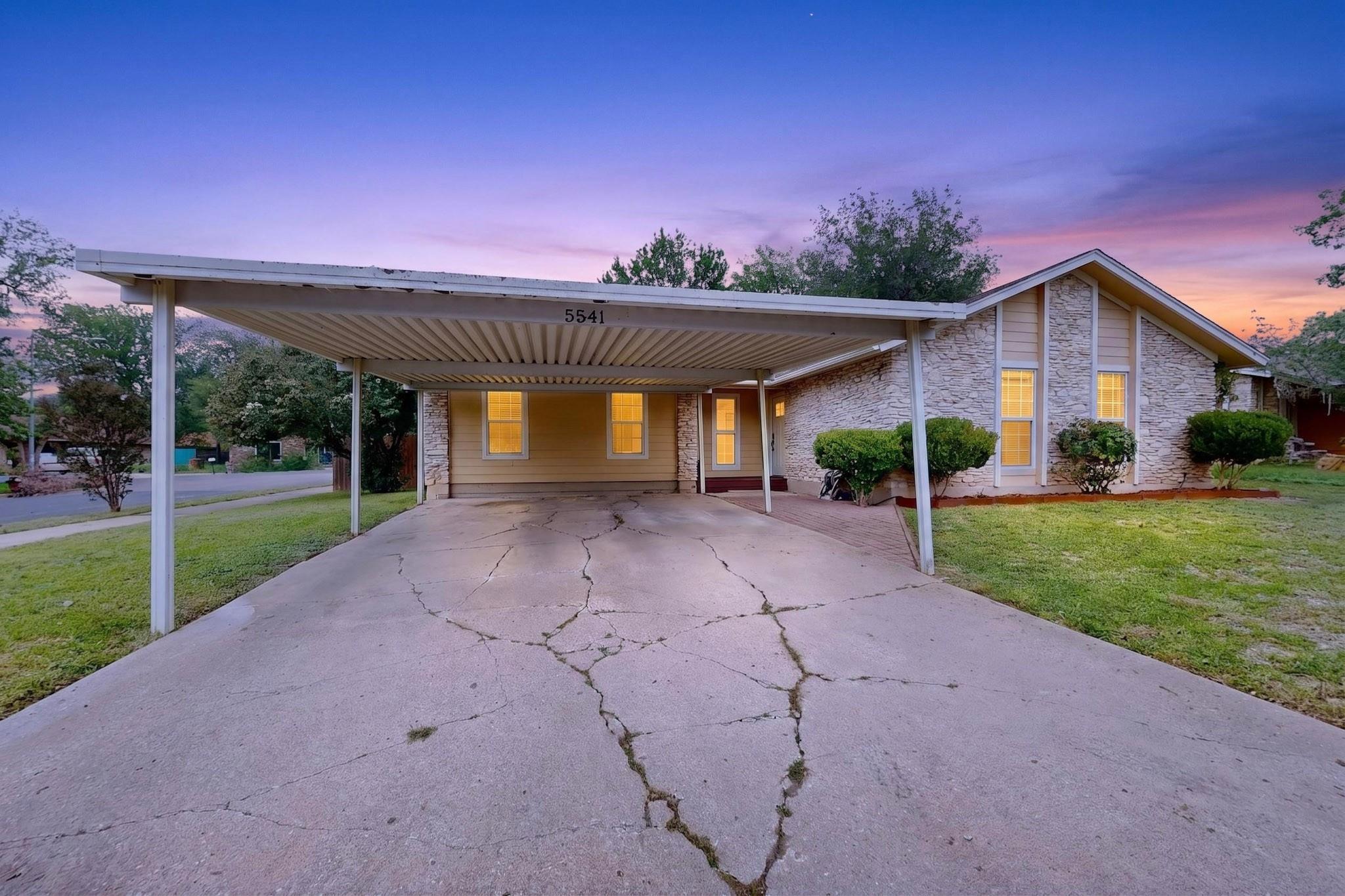 5541 Pine Pl, Austin, TX 78744