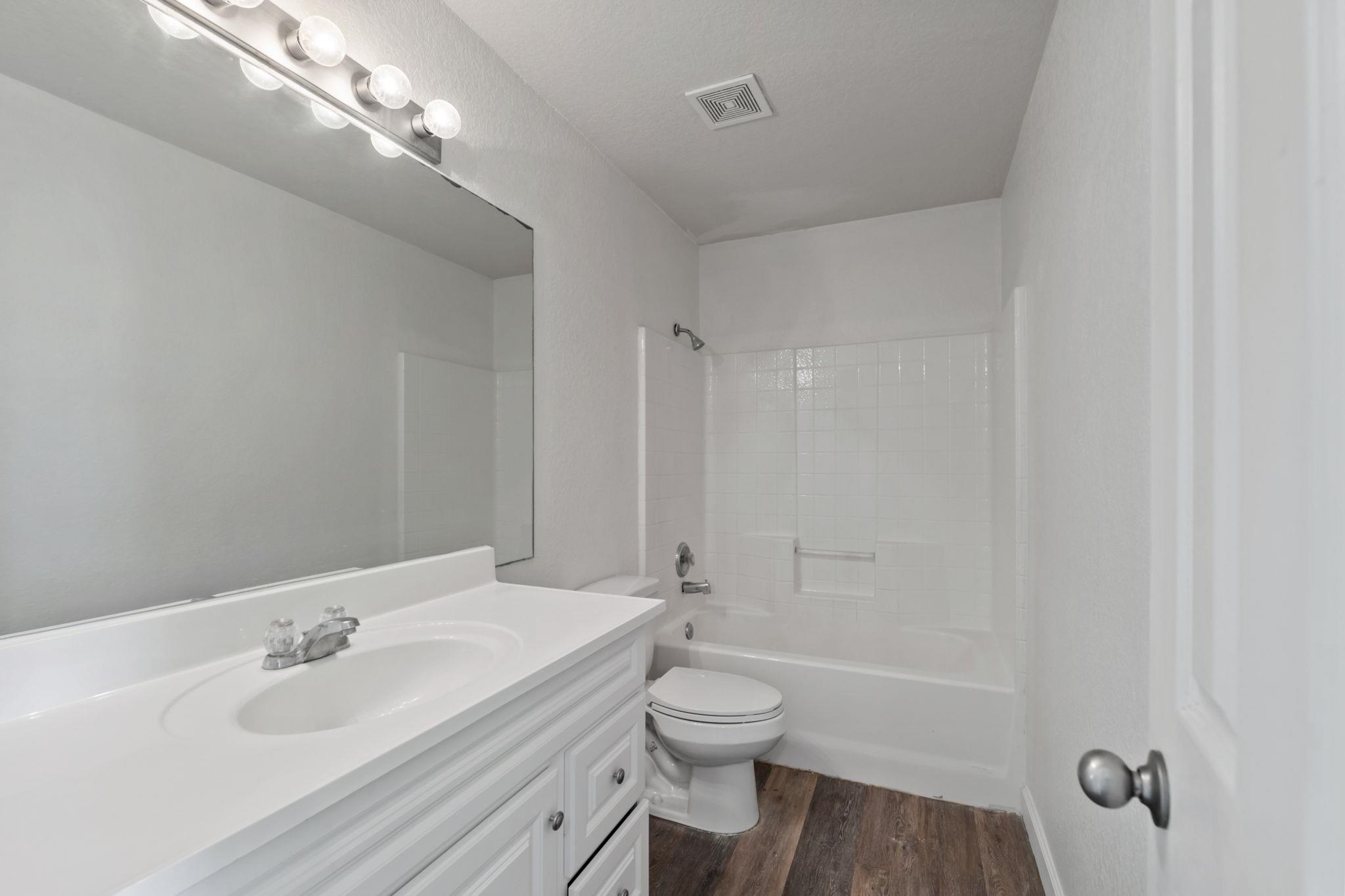 1609 Paint Brush Dr, Lockhart, TX 78644