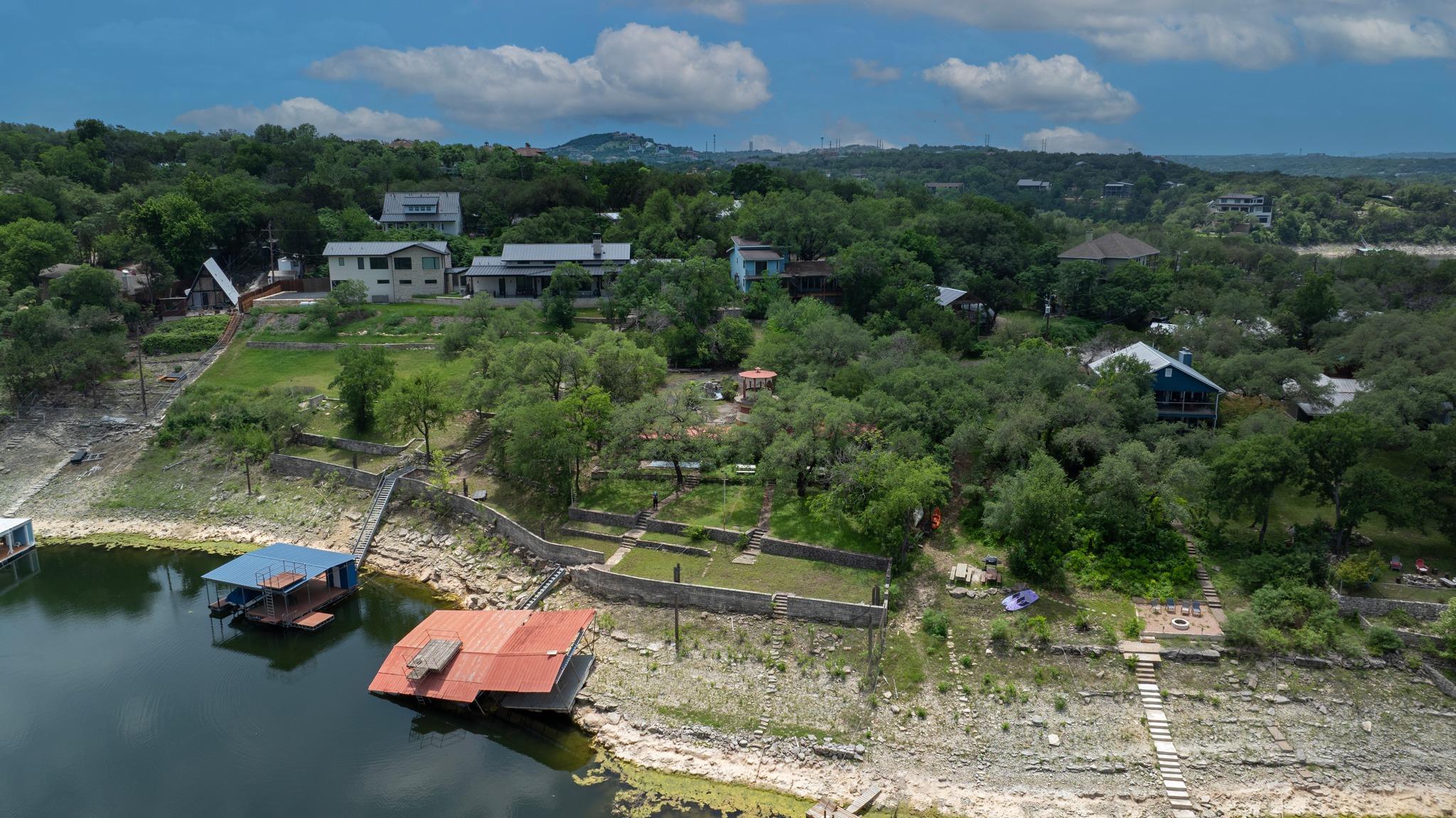 1004 Linscomb Dr, Austin, TX 78734