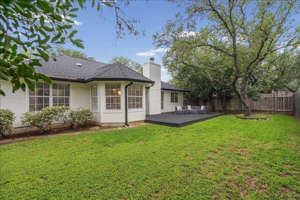 6868 Auckland Dr, Austin, TX 78749