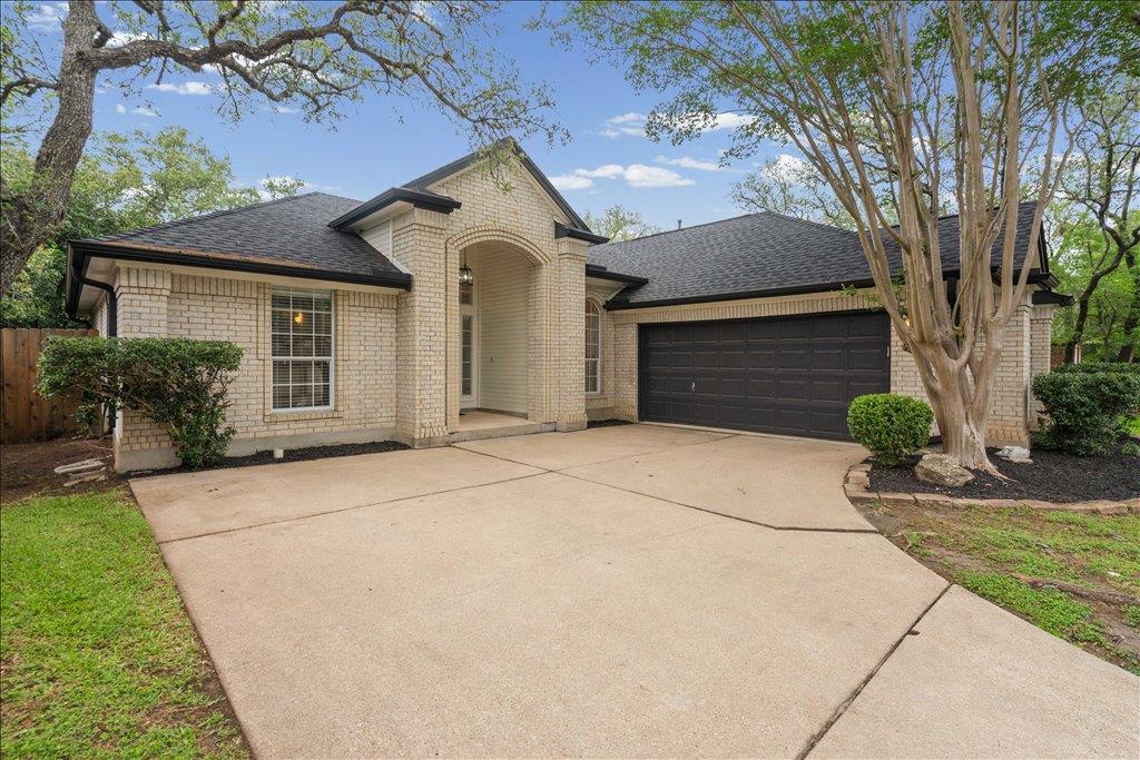 6868 Auckland Dr, Austin, TX 78749