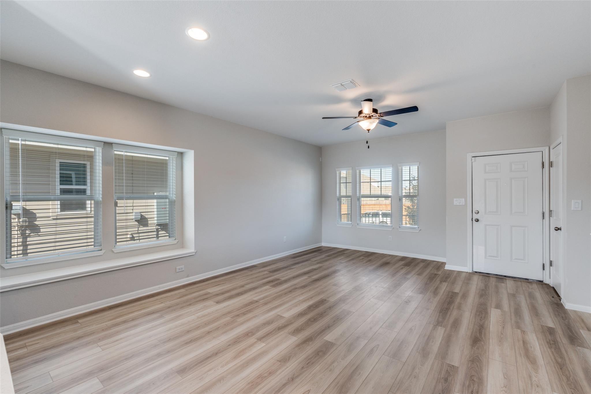 221 Duck Creek Trl, San Marcos, TX 78666