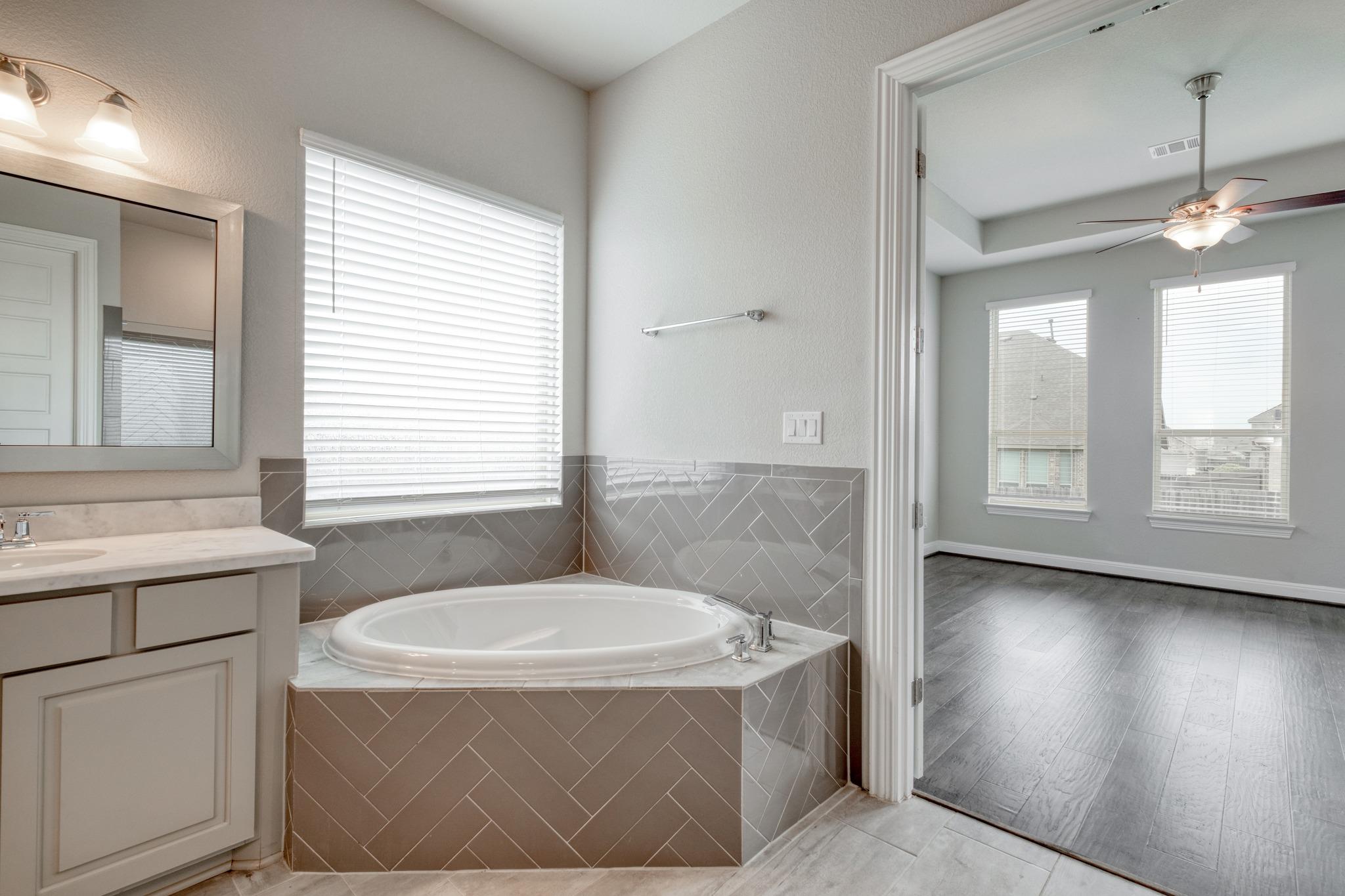 5836 Bellissima Way, Round Rock, TX 78665