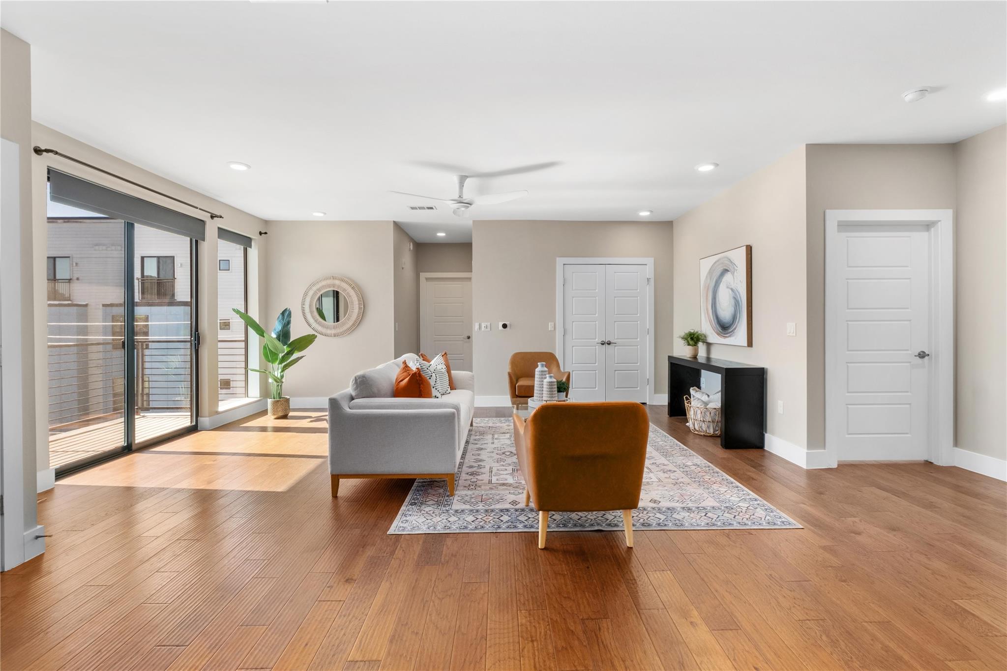 1615 E 7th St # 402, Austin, TX 78702