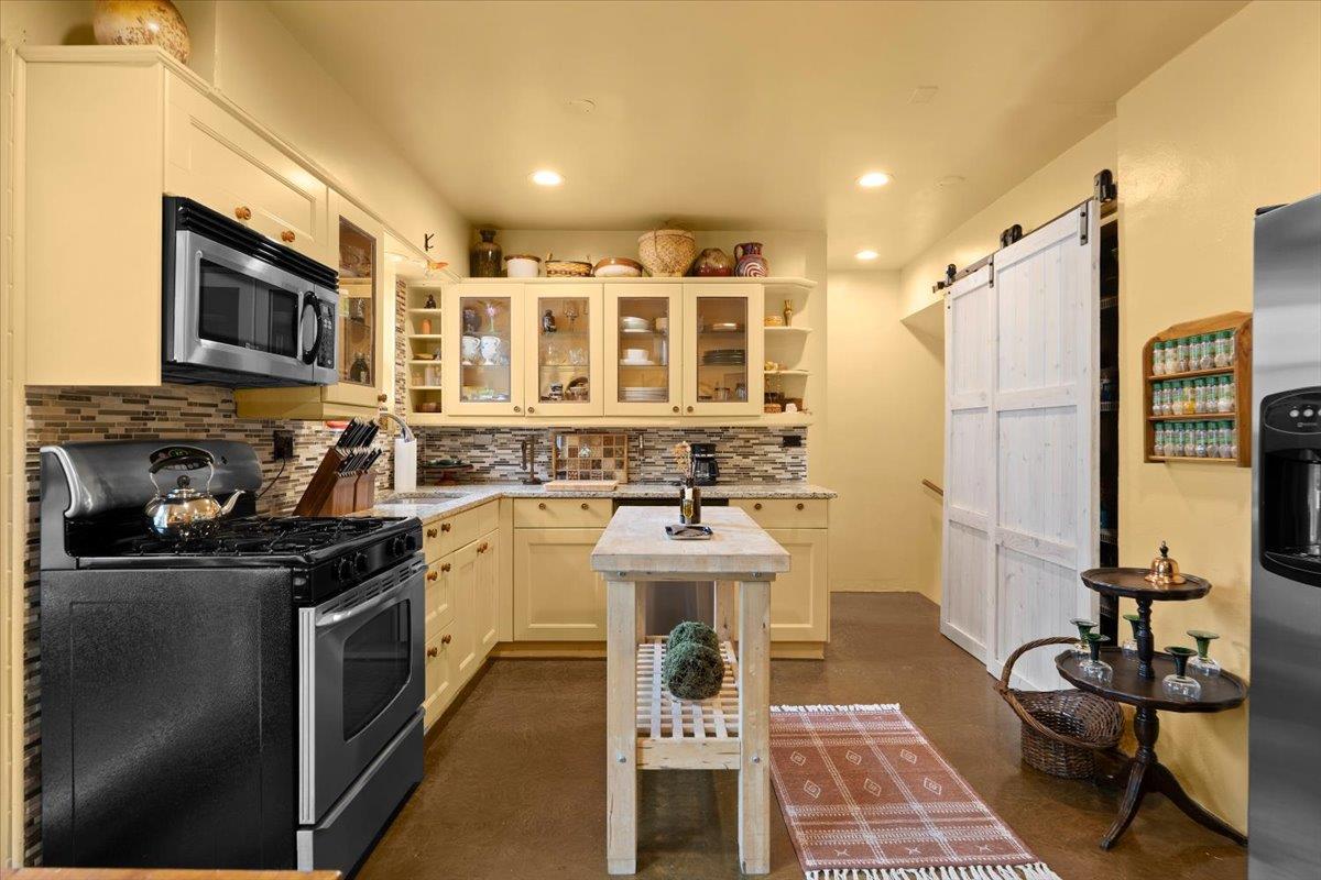 708 W Elizabeth St, Austin, TX 78704