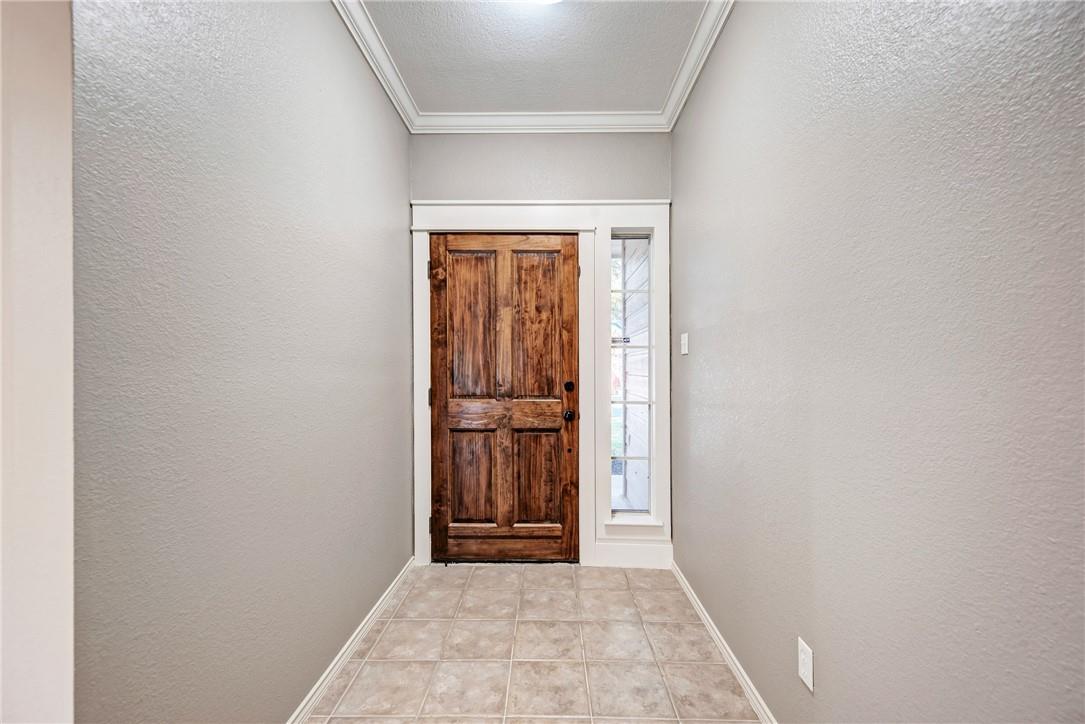 2400 Hallie Ln, Round Rock, TX 78664