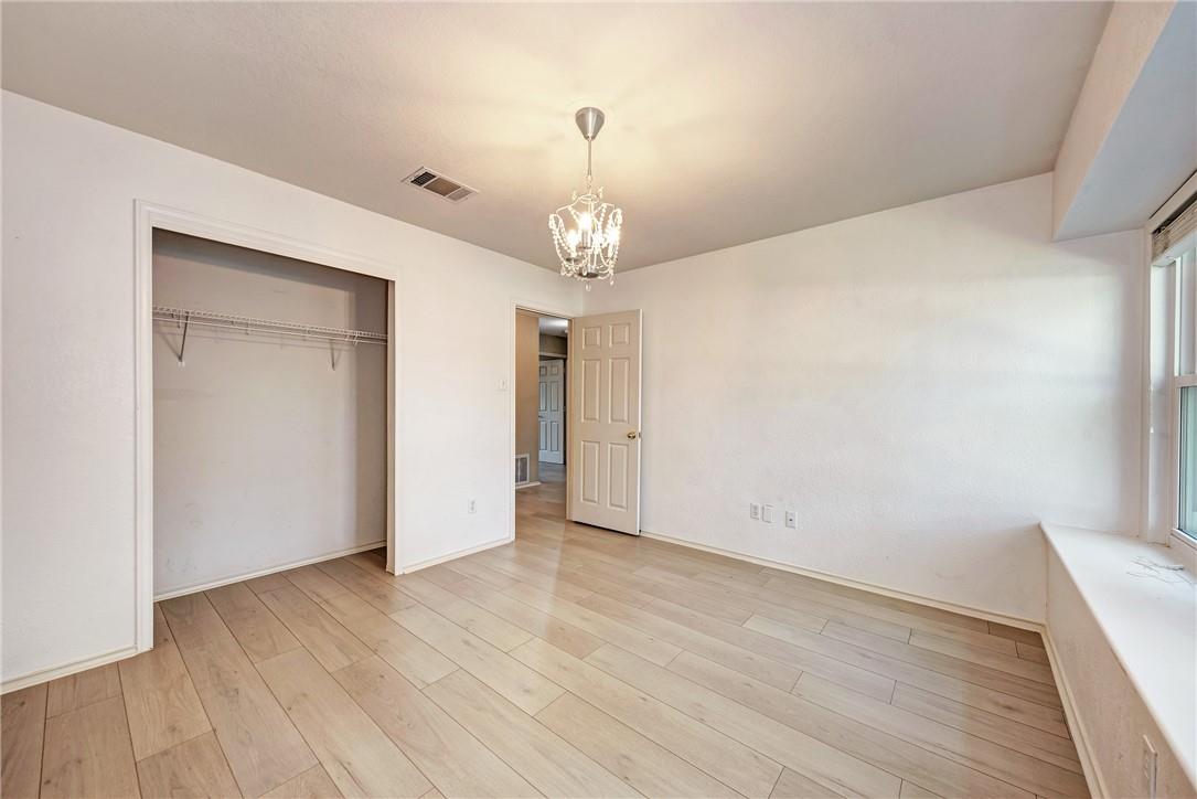 2400 Hallie Ln, Round Rock, TX 78664