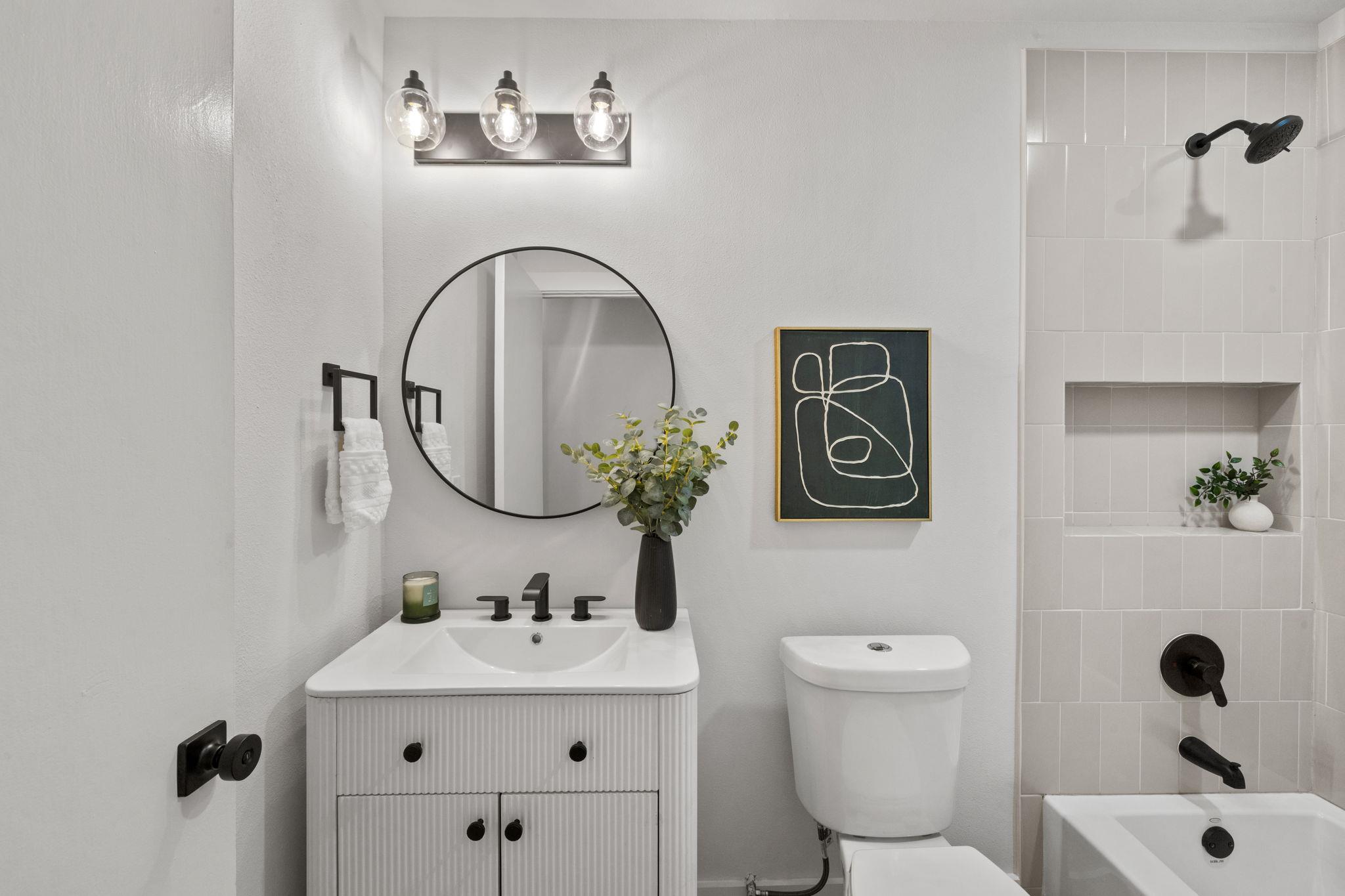 4402 Dove Springs Dr, Austin, TX 78744