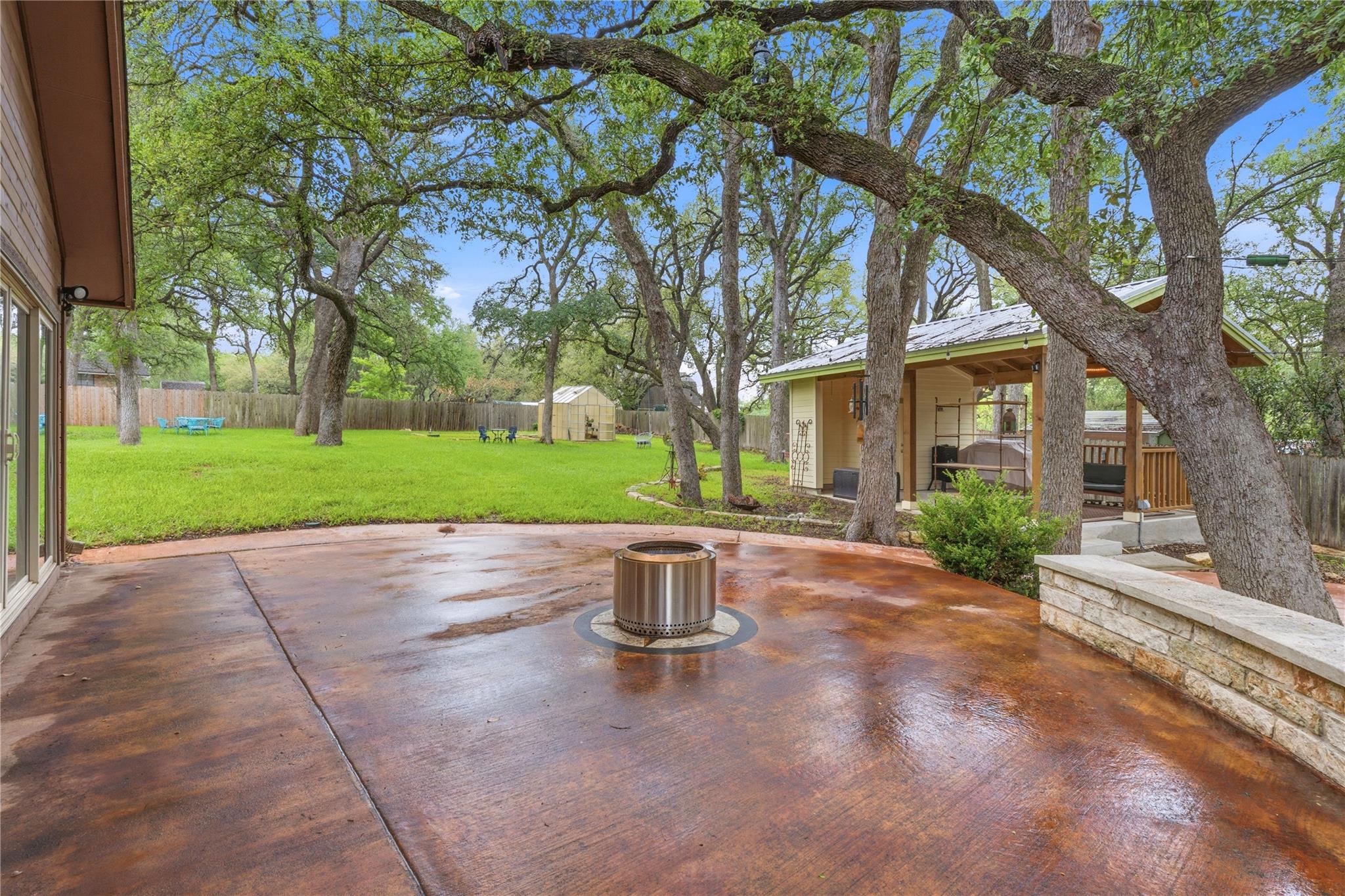 203 Leisurewoods Dr, Buda, TX 78610