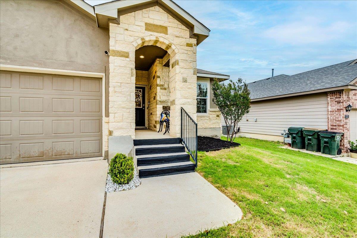 113 LANCE Trl, San Marcos, TX 78666