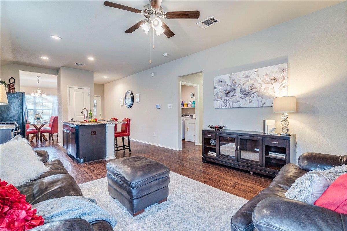 113 LANCE Trl, San Marcos, TX 78666