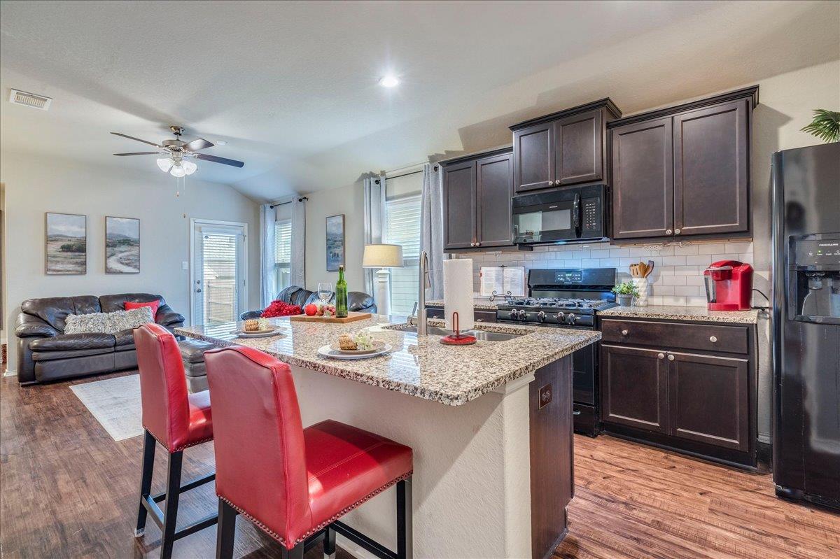 113 LANCE Trl, San Marcos, TX 78666