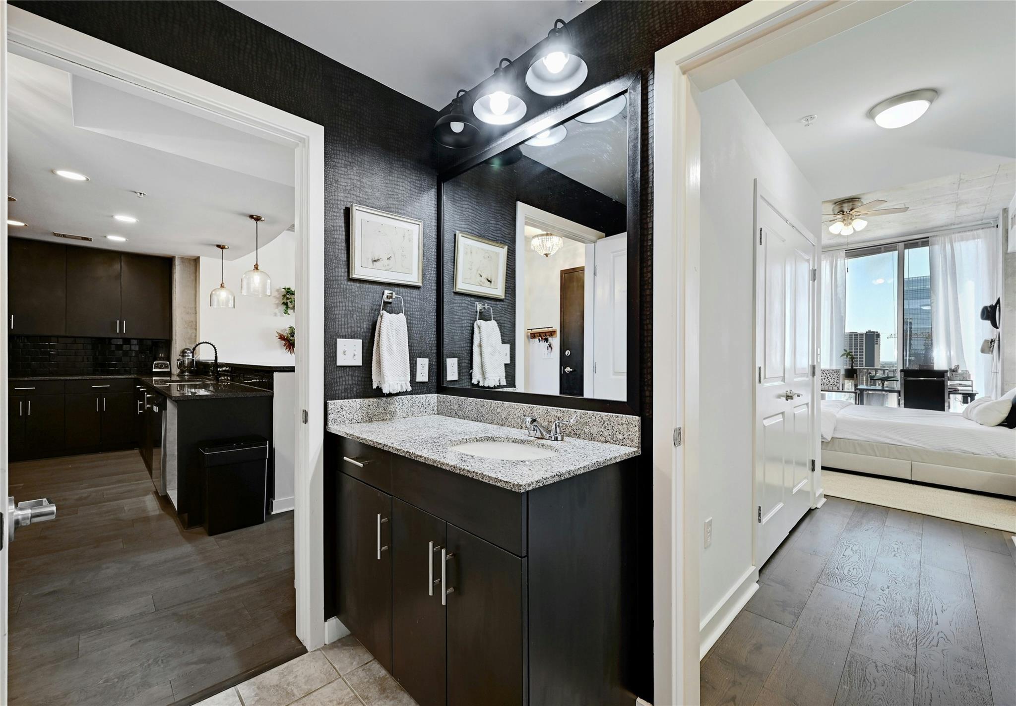 360 Nueces St # 1809, Austin, TX 78701