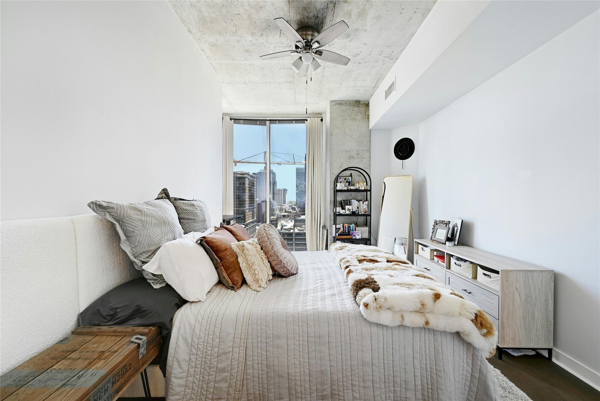 360 Nueces St # 1809, Austin, TX 78701