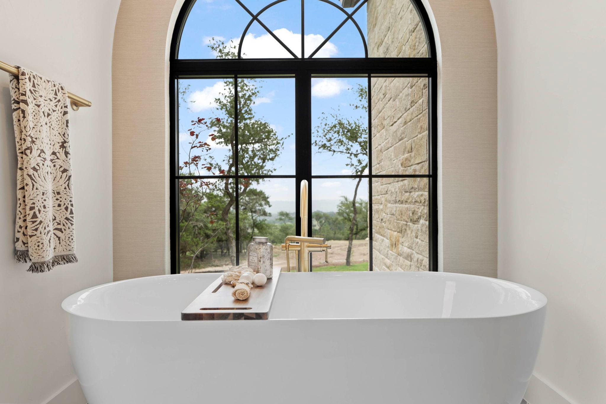 1149 Canyon Crossing View, Dripping Springs, TX 78620