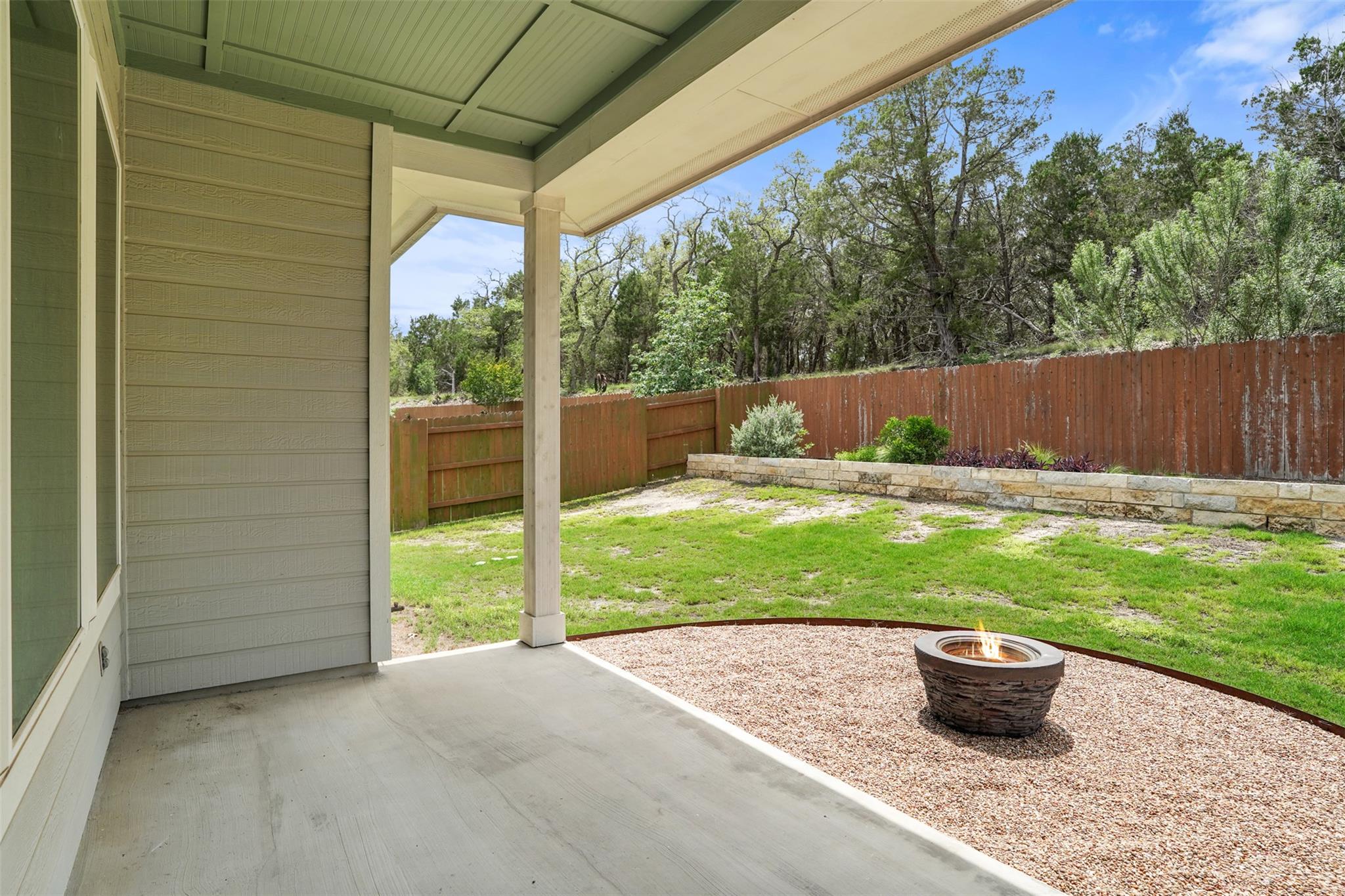 522 Dayridge Dr, Dripping Springs, TX 78620