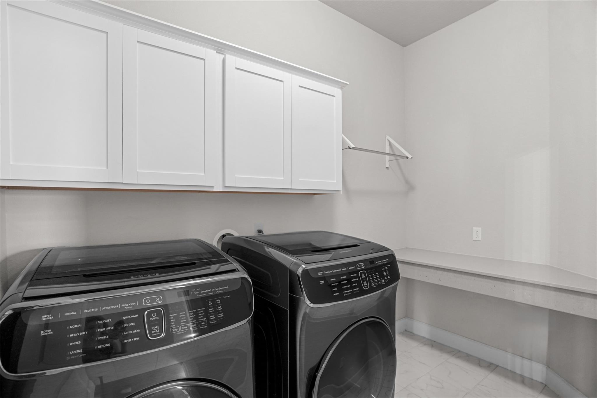 522 Dayridge Dr, Dripping Springs, TX 78620