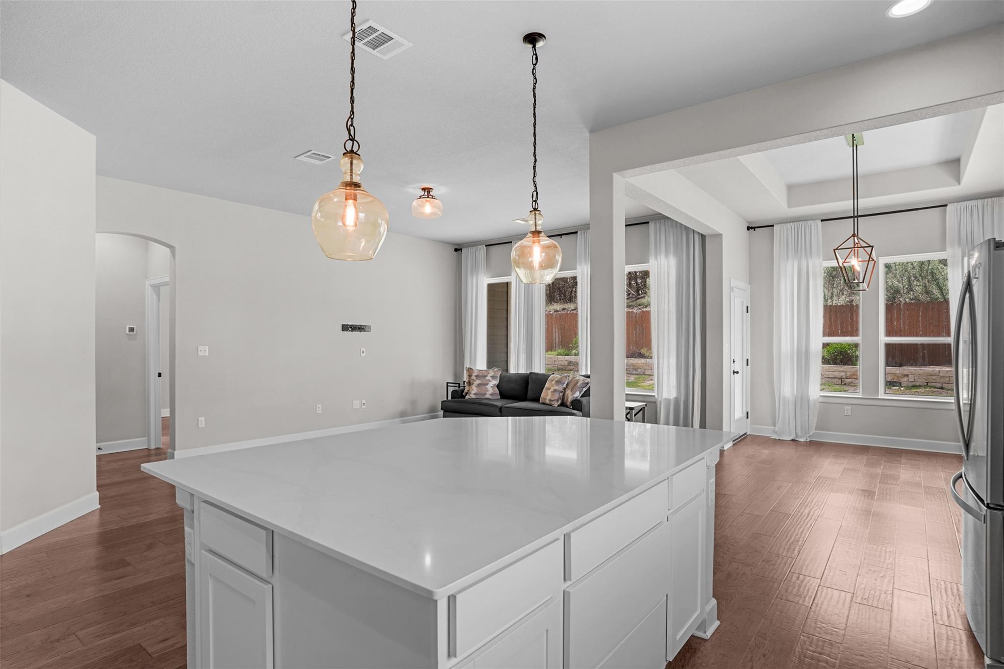 522 Dayridge Dr, Dripping Springs, TX 78620