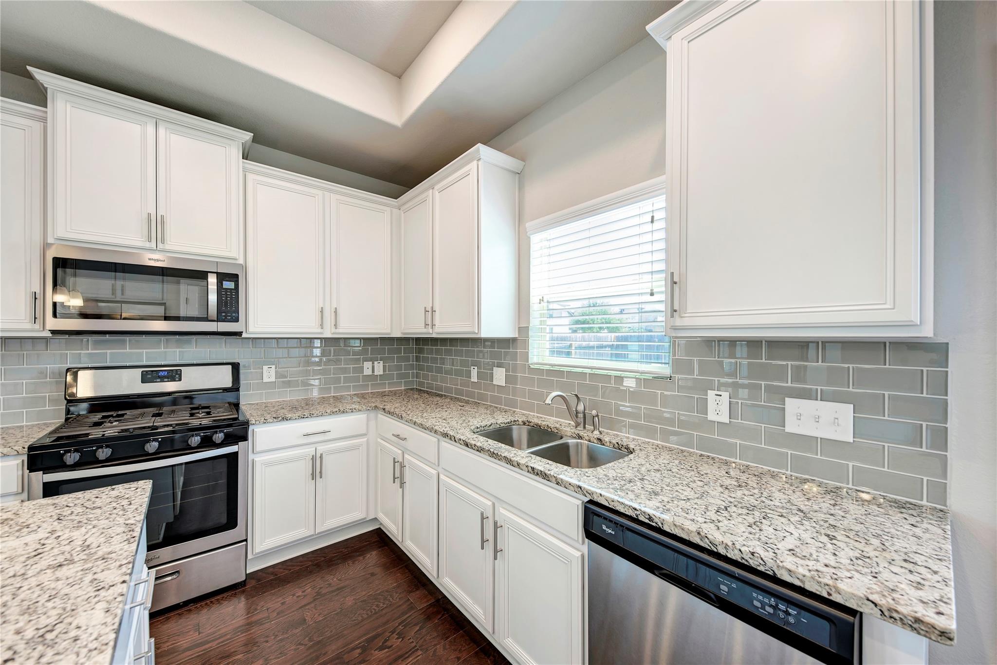 1401 Little Elm Trl # 222, Cedar Park, TX 78613