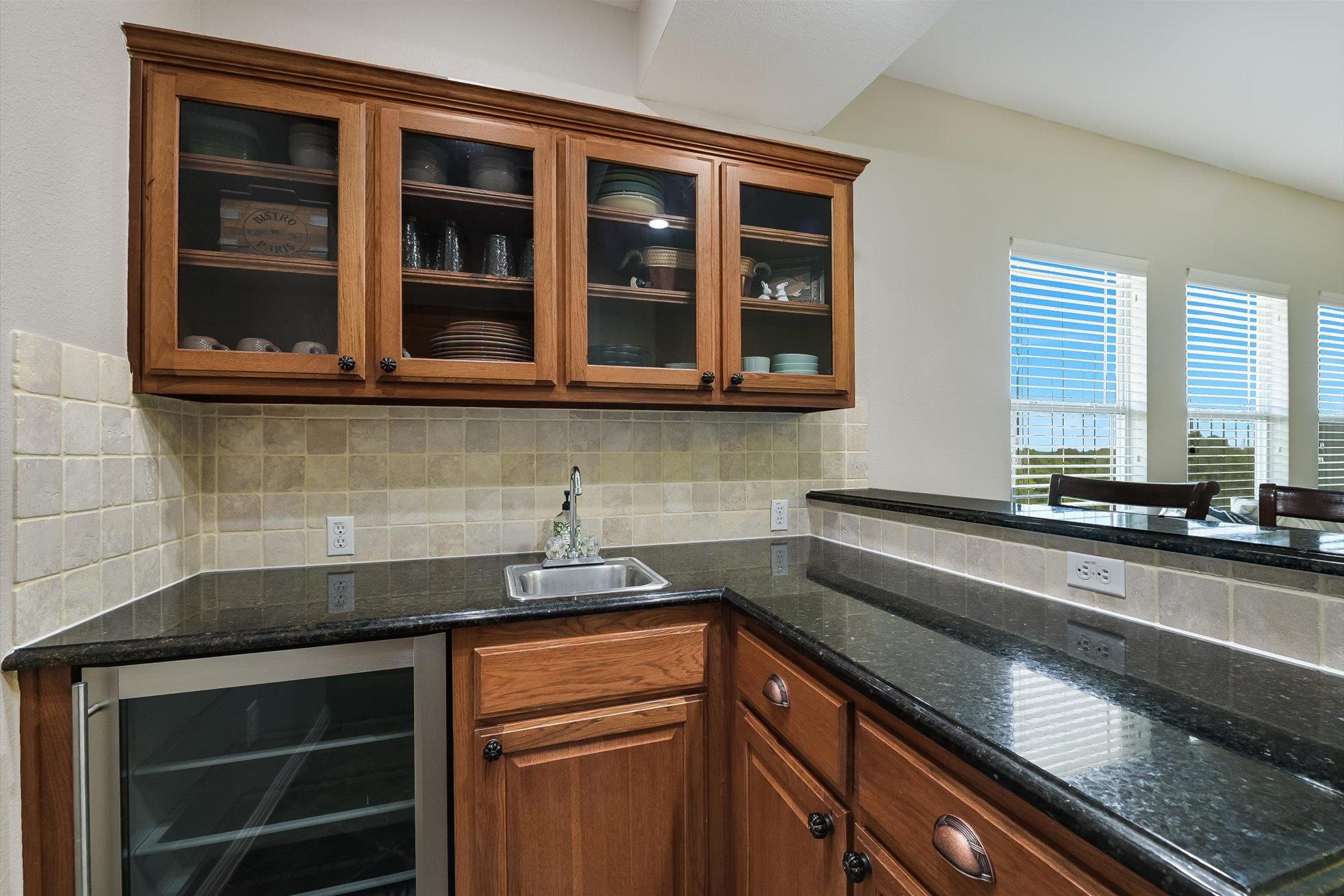 108 High Plains Trl, Spicewood, TX 78669
