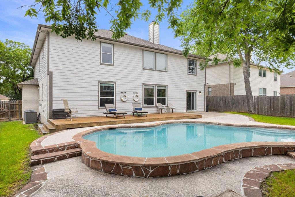 208 Settlers Valley Dr, Pflugerville, TX 78660