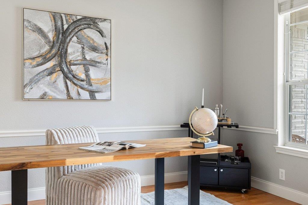 208 Settlers Valley Dr, Pflugerville, TX 78660