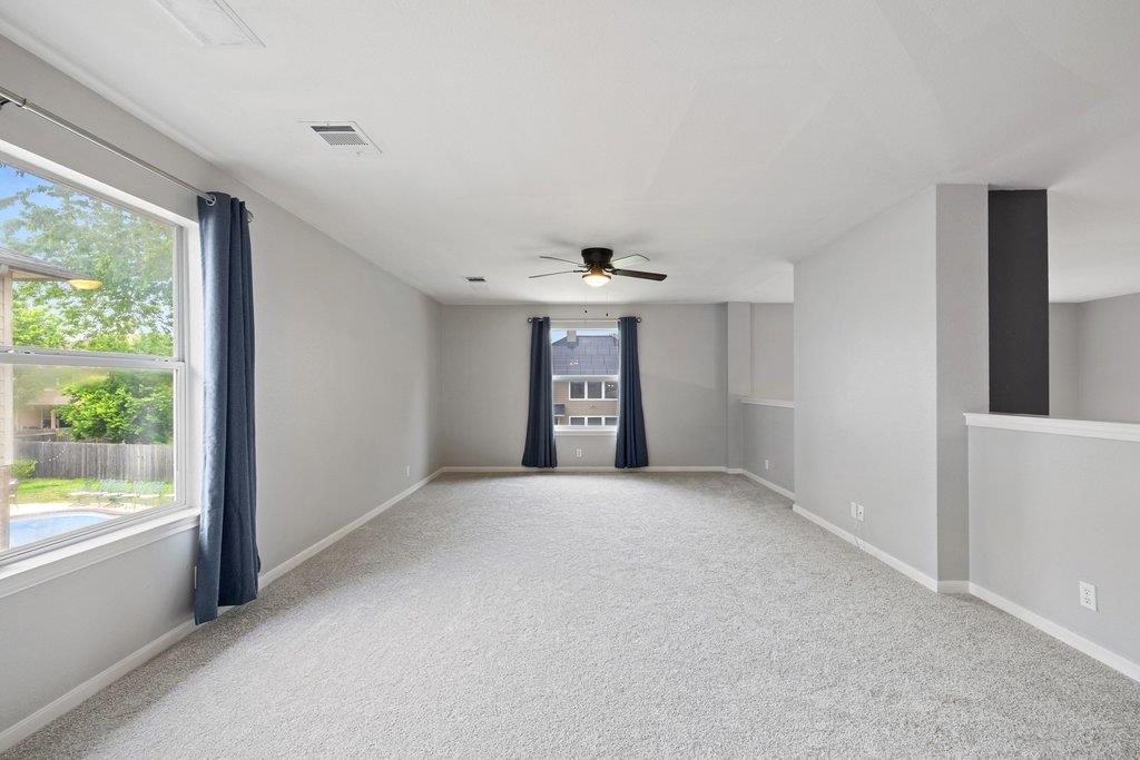 208 Settlers Valley Dr, Pflugerville, TX 78660