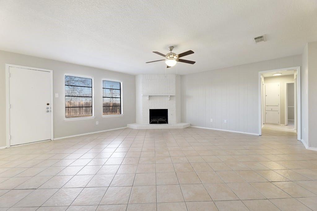 1214 Doonesbury Dr, Austin, TX 78758