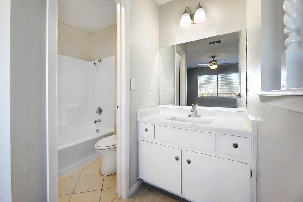 1214 Doonesbury Dr, Austin, TX 78758