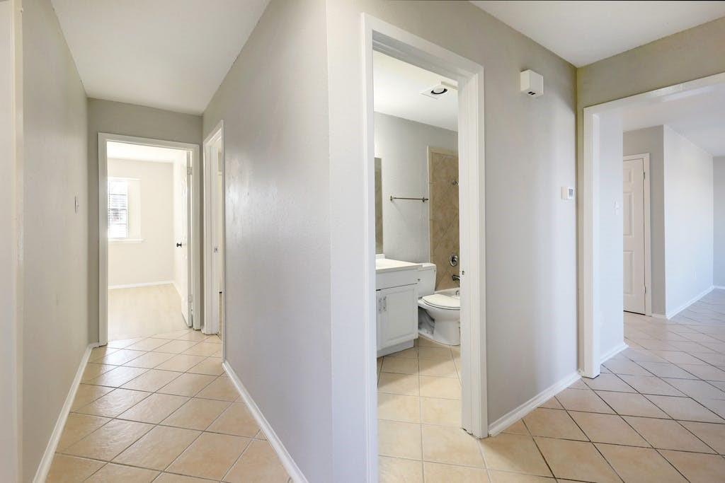 1214 Doonesbury Dr, Austin, TX 78758