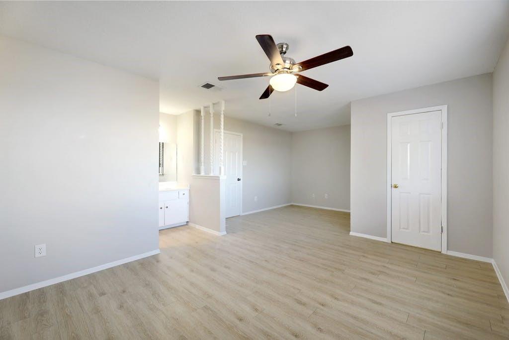 1214 Doonesbury Dr, Austin, TX 78758