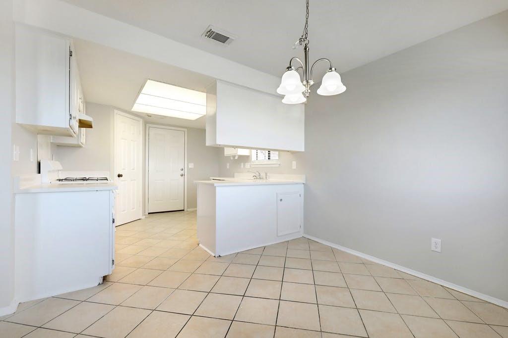 1214 Doonesbury Dr, Austin, TX 78758