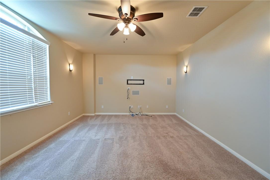 100 Lake Mineral Wells Dr, Georgetown, TX 78628