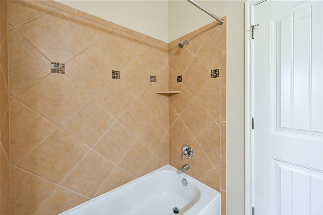 100 Lake Mineral Wells Dr, Georgetown, TX 78628
