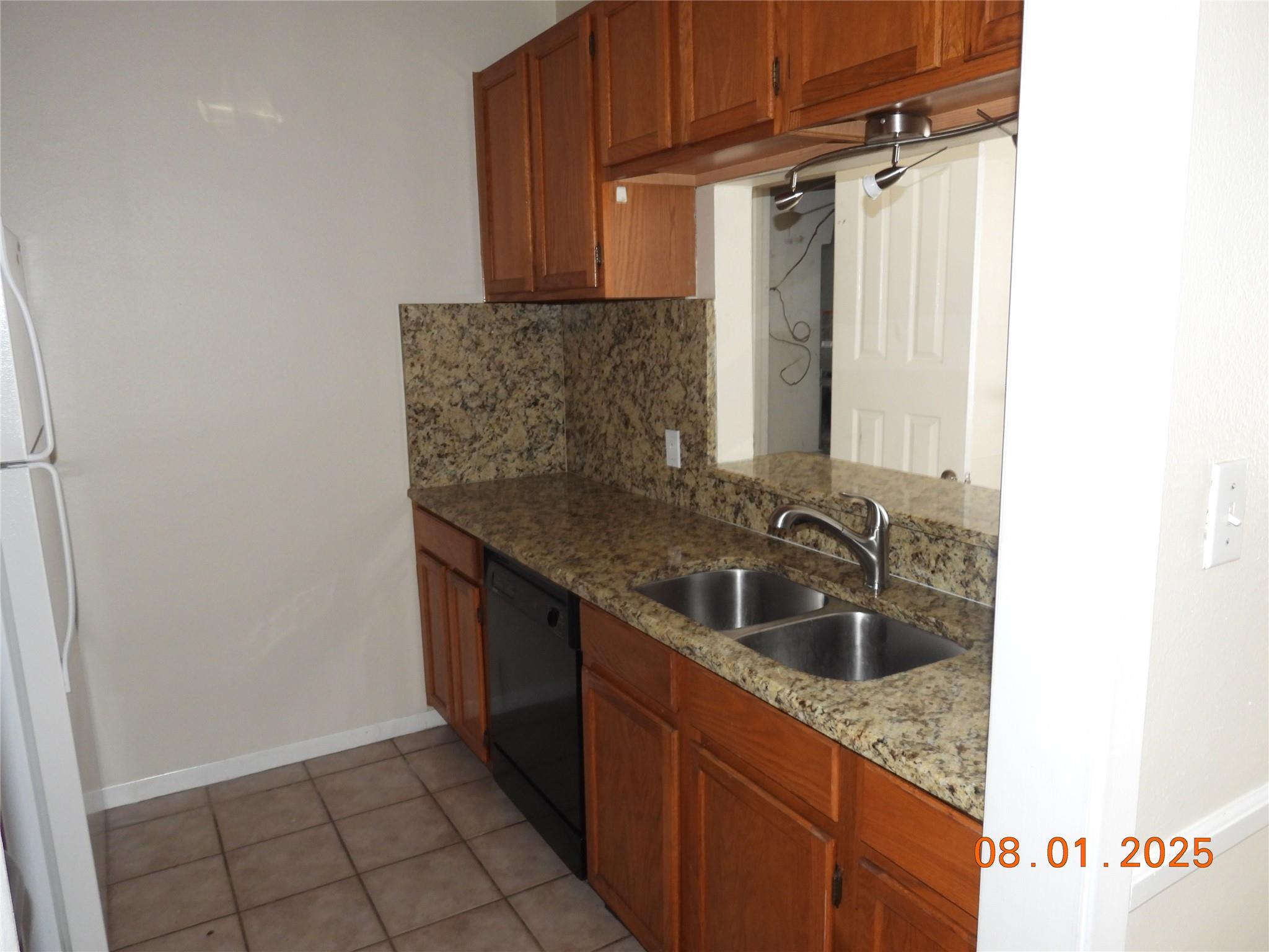 2300 Leon St # 202, Austin, TX 78705