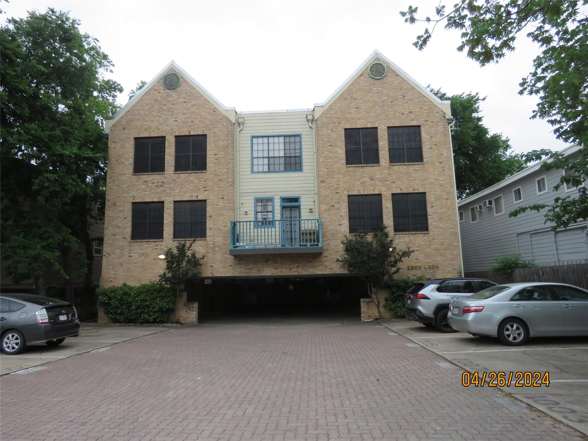 2300 Leon St # 202, Austin, TX 78705