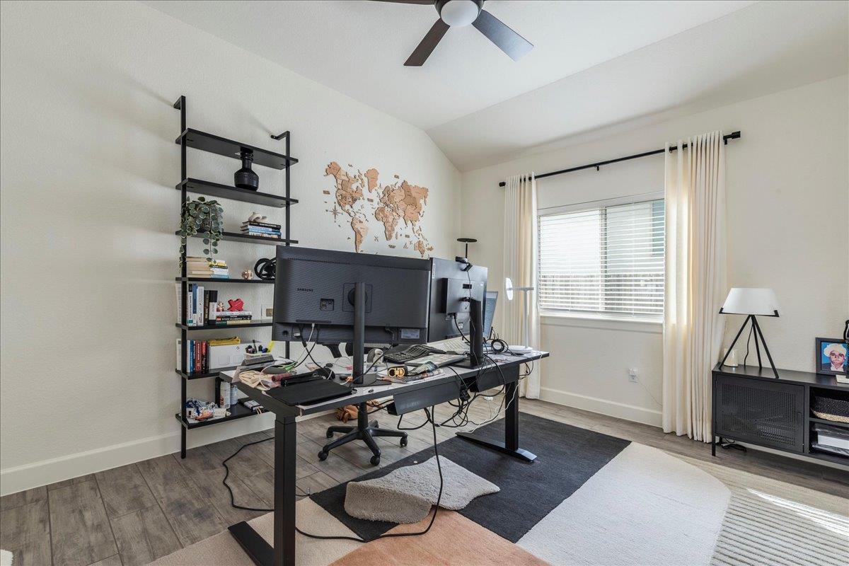 252 Double L Dr, Dripping Springs, TX 78620