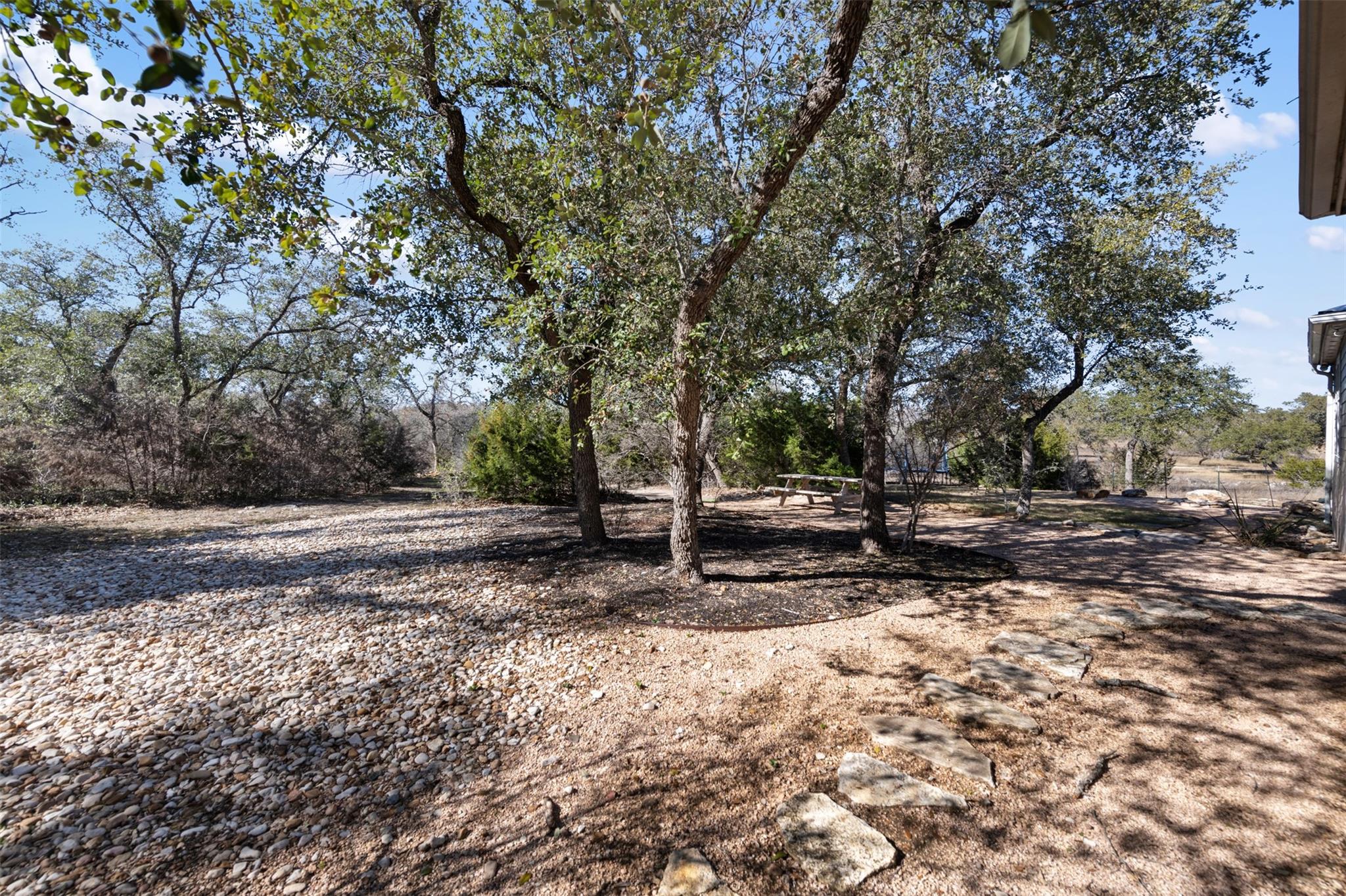 1610 Pace Bend Rd N, Spicewood, TX 78669