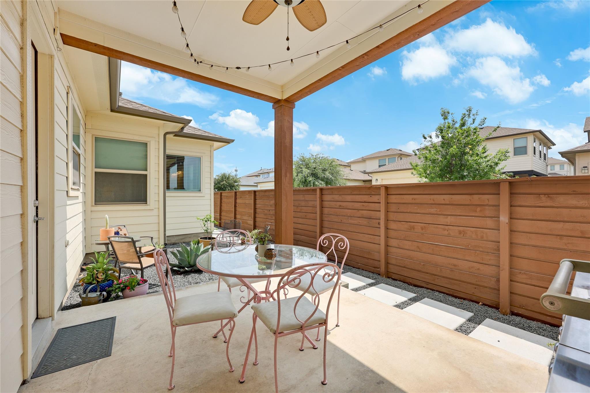1615 Lawrence St, Austin, TX 78741